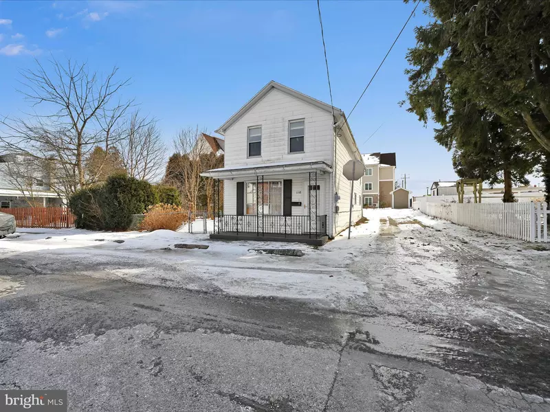 118 W WASHINGTON ST, Frackville, PA 17931