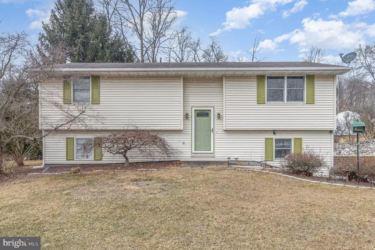 Hanover, PA 17331,15 PENN CIR