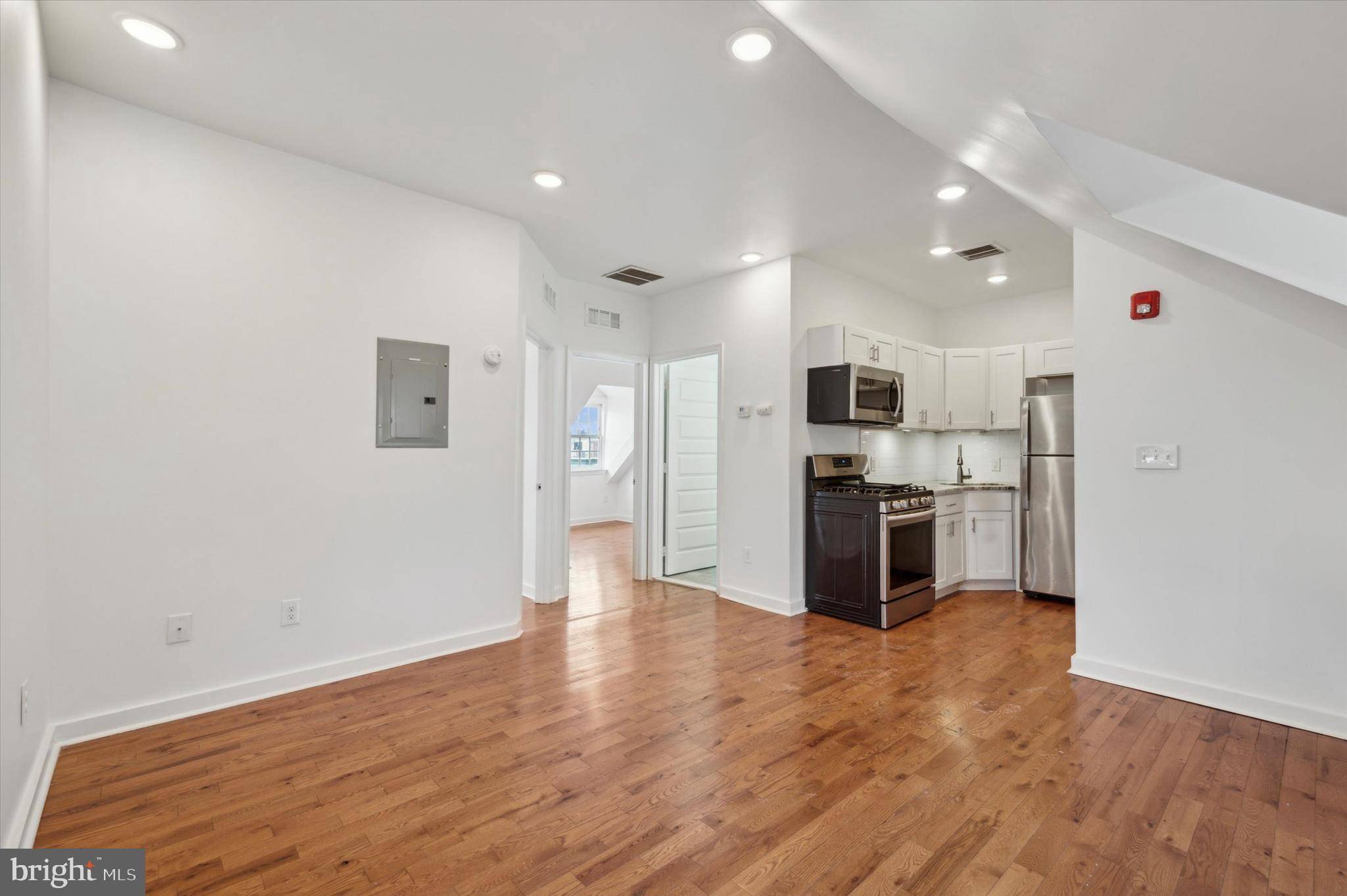 Philadelphia, PA 19144,5011 GERMANTOWN AVE #D