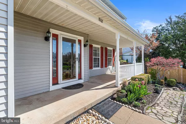 Manassas, VA 20110,8502 CLEARRIDGE LN