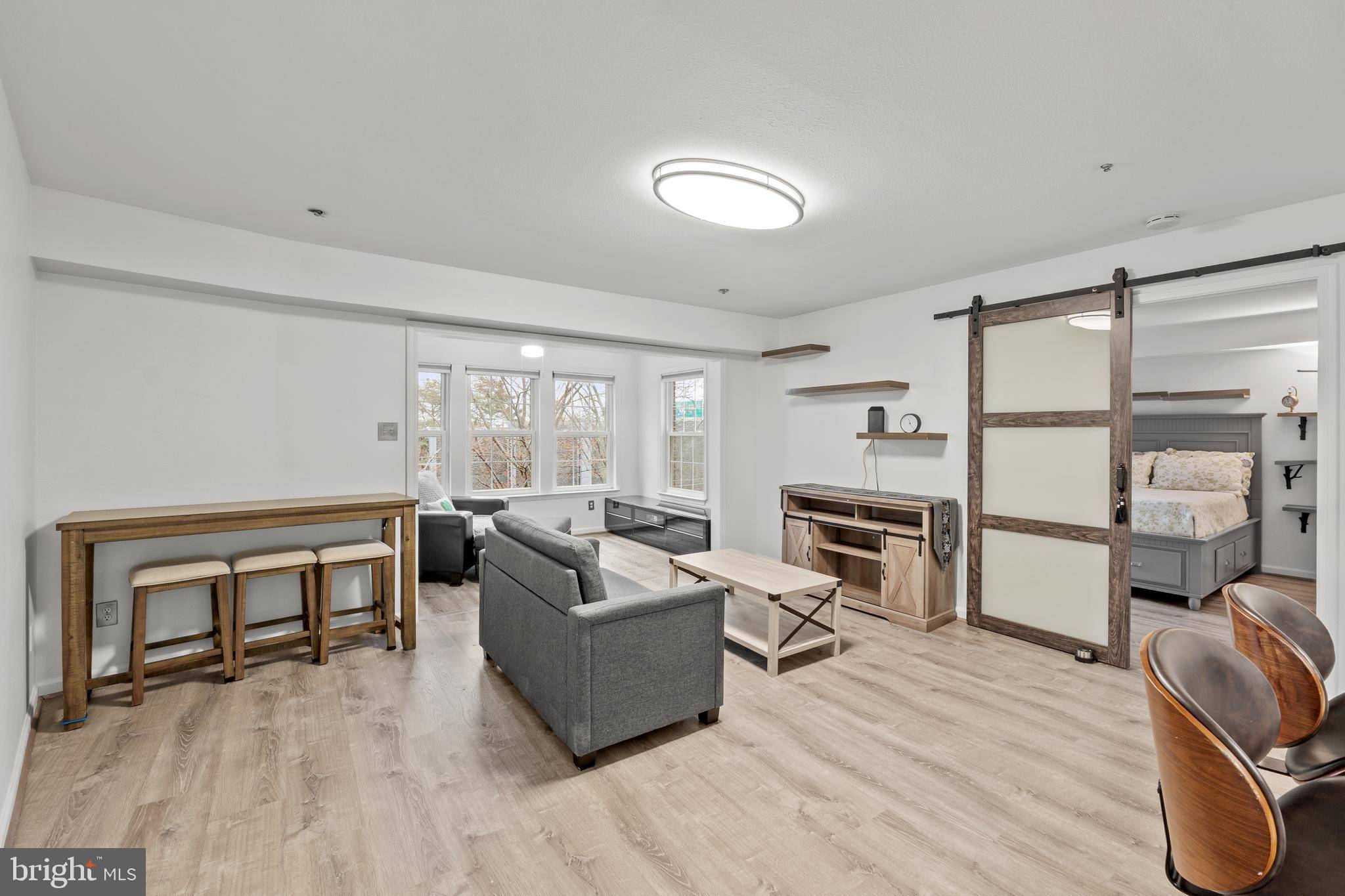 Alexandria, VA 22302,3313 WYNDHAM CIR #3212