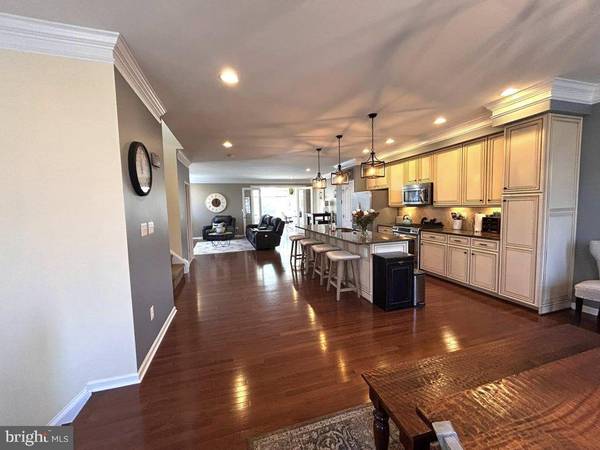 Chantilly, VA 20152,25560 CREEKMORE TER