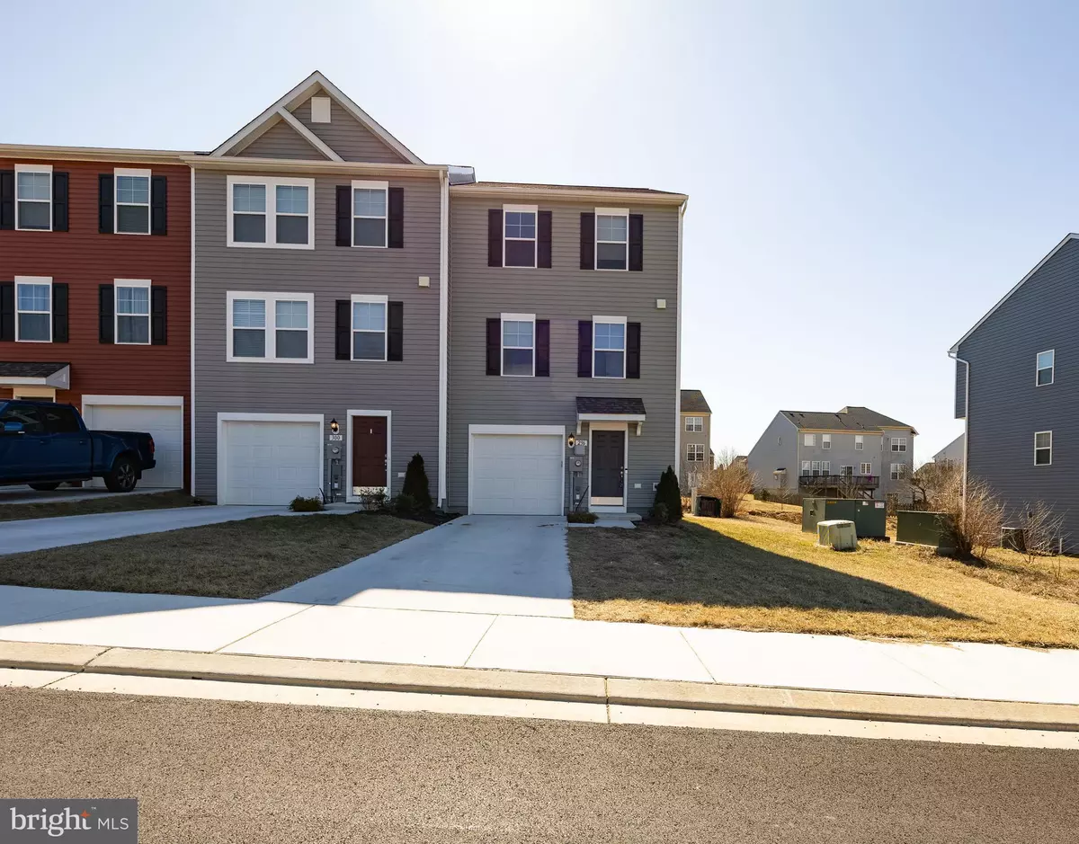 Martinsburg, WV 25403,296 NOCKING POINT BLVD
