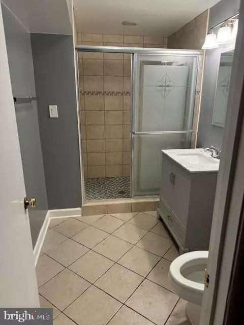 Washington, DC 20009,1919 19TH ST NW #202