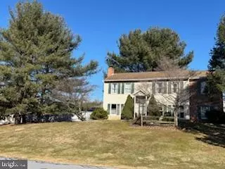 Lancaster, PA 17602,1 JAMESTOWN COURT