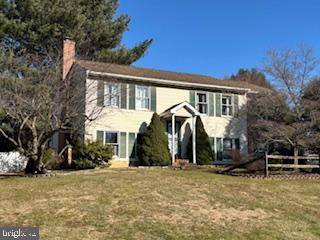 1 JAMESTOWN COURT, Lancaster, PA 17602