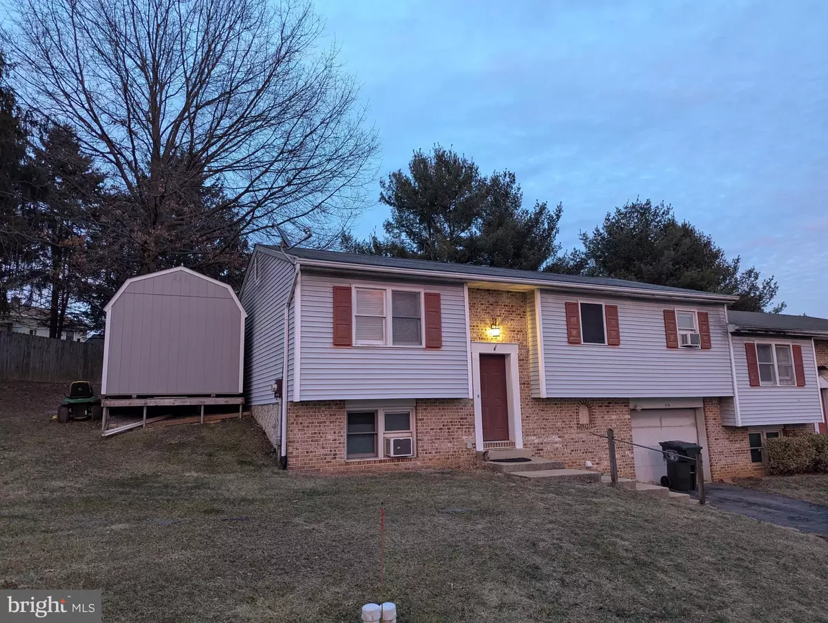 Lancaster, PA 17603,214 BREWSTER DR