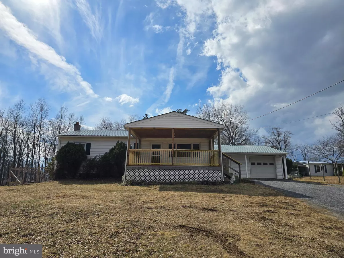 Berkeley Springs, WV 25411,482 MORTON GROVE RD