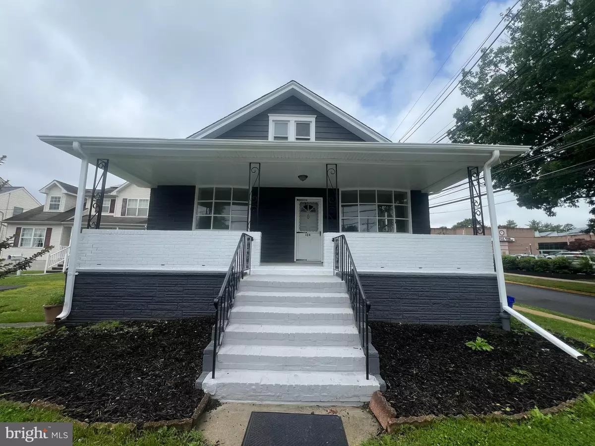 Maple Shade, NJ 08052,124 STILES AVE