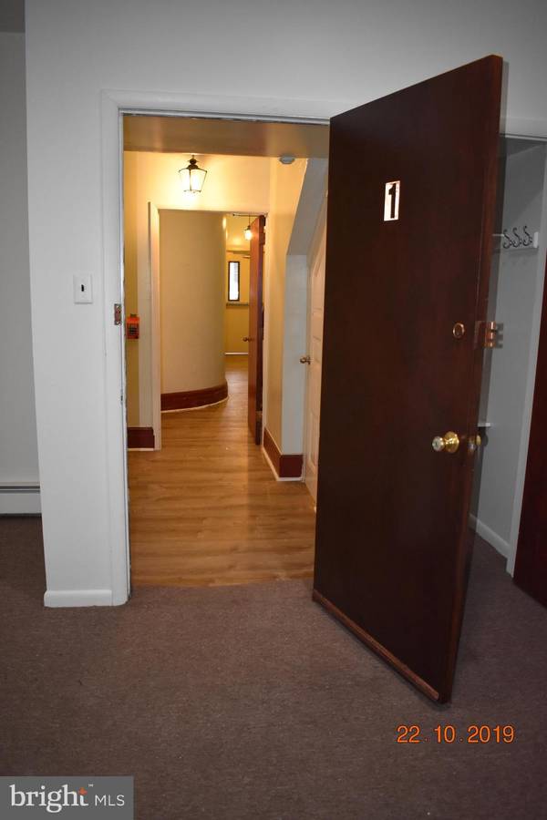 West Chester, PA 19382,138 W MARKET ST #2ND FLOOR REAR