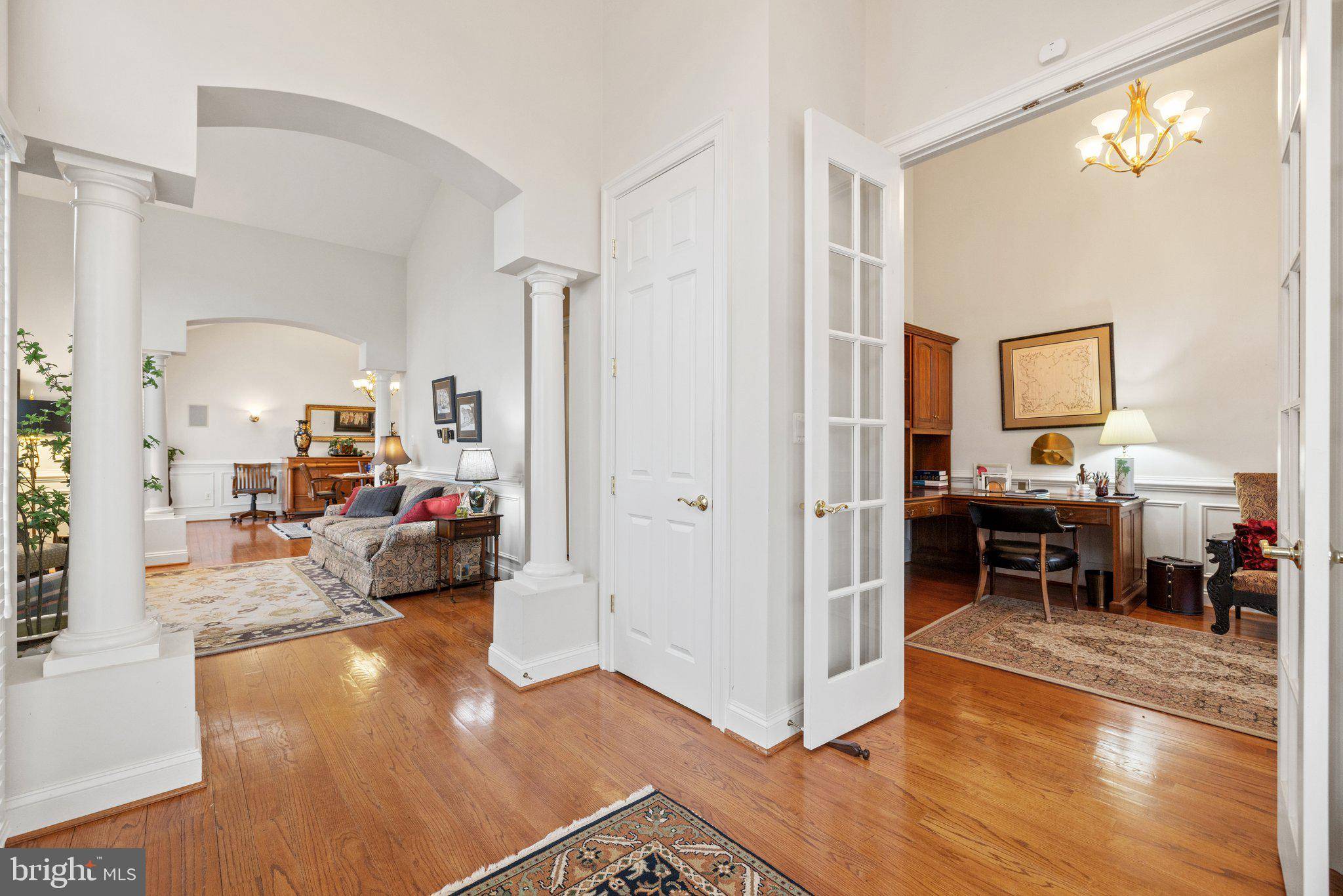 Round Hill, VA 20141,35047 SNICKERSVILLE TPKE