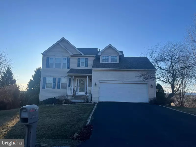 607 CALEDONIA DR, Martinsburg, WV 25405