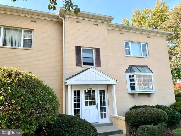 2900 PEYTON RANDOLPH DR #102, Falls Church, VA 22044