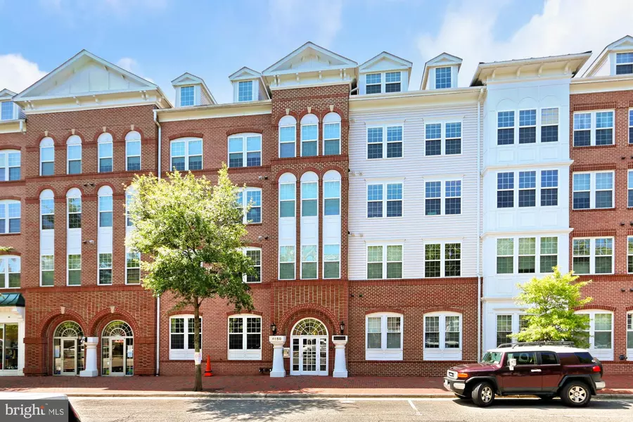 4950 BRENMAN PARK DR #111, Alexandria, VA 22304