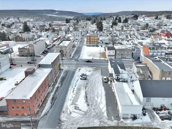 Frackville, PA 17931,1 N LEHIGH AVE