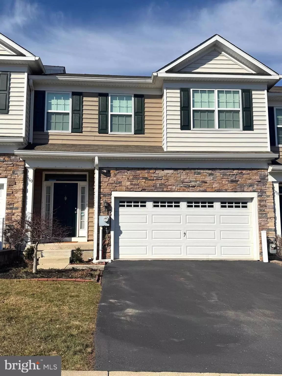 Royersford, PA 19468,260 FAIRFIELD CIR W