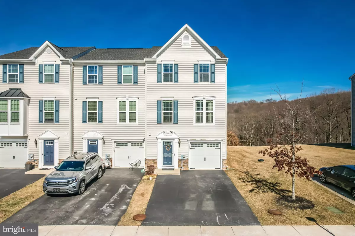 Downingtown, PA 19335,1841 HONEYSUCKLE CT