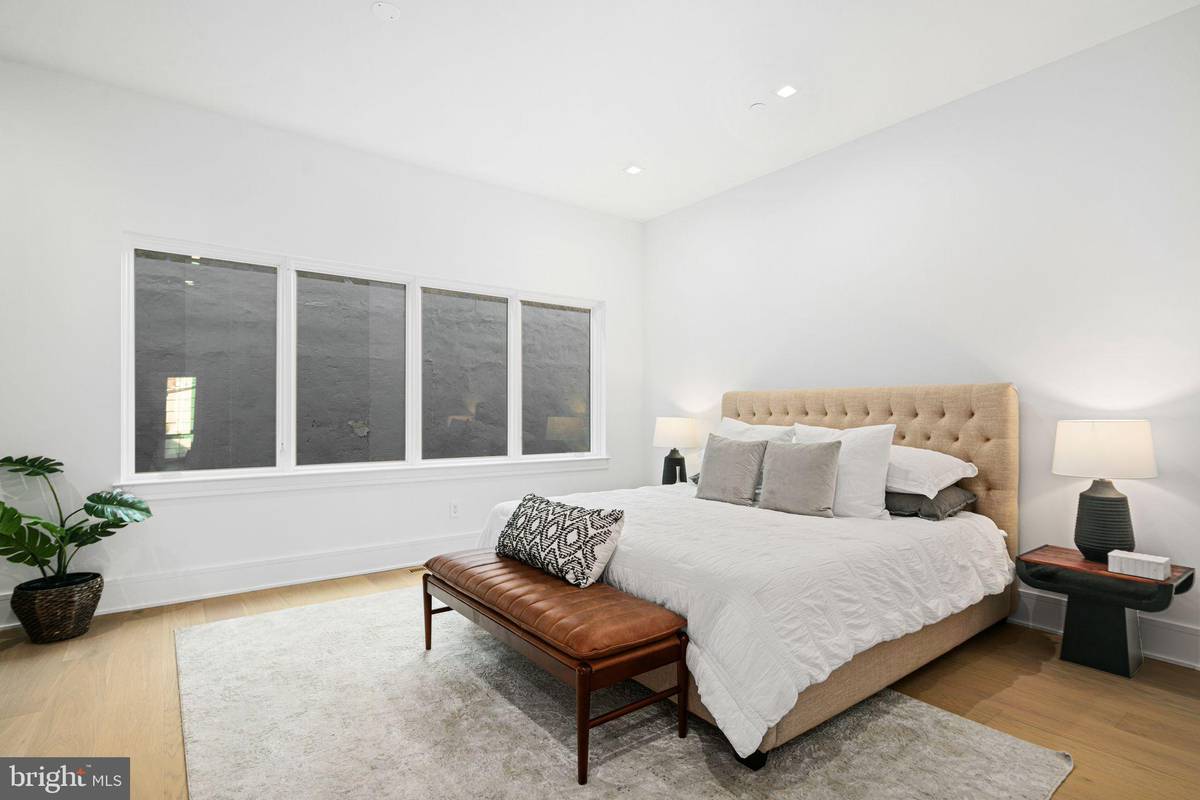 Philadelphia, PA 19107,1112 CYPRESS ST
