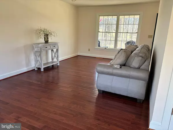 Boston, VA 22713,7857 HAZELAND LN