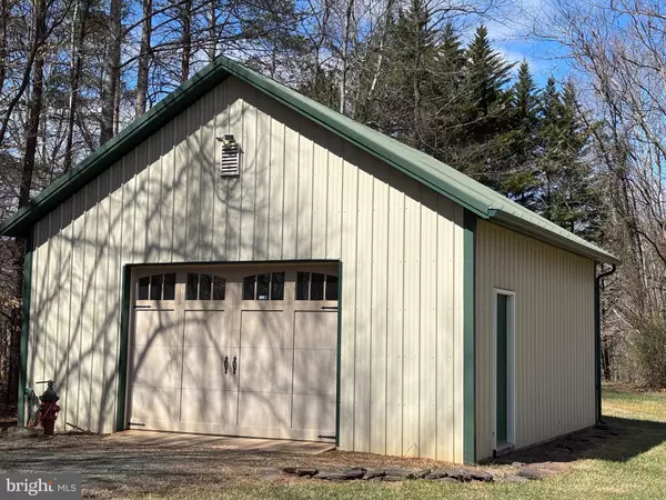 Boston, VA 22713,7857 HAZELAND LN