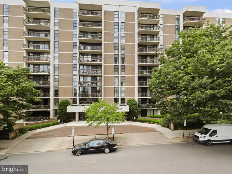 1016 S WAYNE ST #412, Arlington, VA 22204