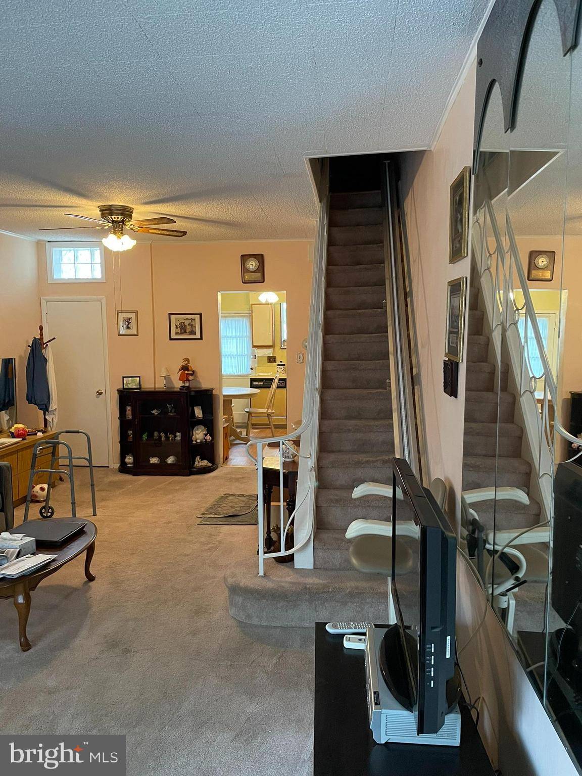 Philadelphia, PA 19145,2425 S OPAL ST