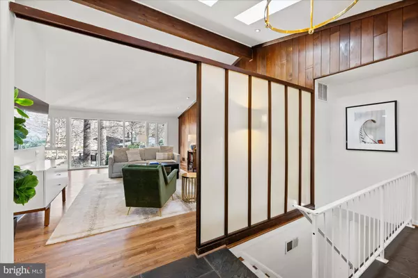 Bethesda, MD 20817,8305 LORING DR