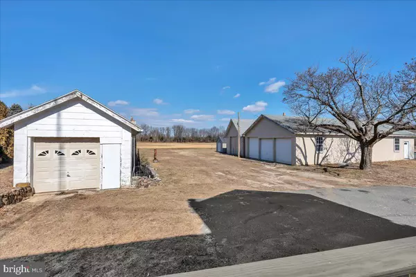 Vineland, NJ 08360,370 WHEAT RD