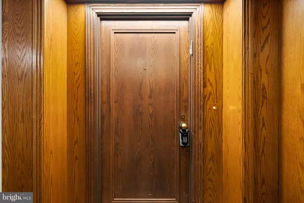 Chevy Chase, MD 20815,4550 N PARK AVE #105