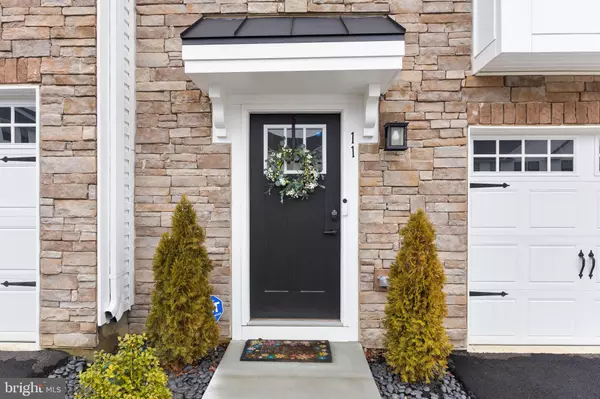Mount Laurel, NJ 08054,11 CINNAMON LANE