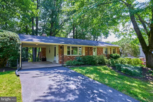 Fairfax, VA 22032,5009 LONE OAK PL