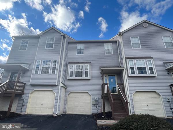 43 YELLOWWOOD DR, Downingtown, PA 19335