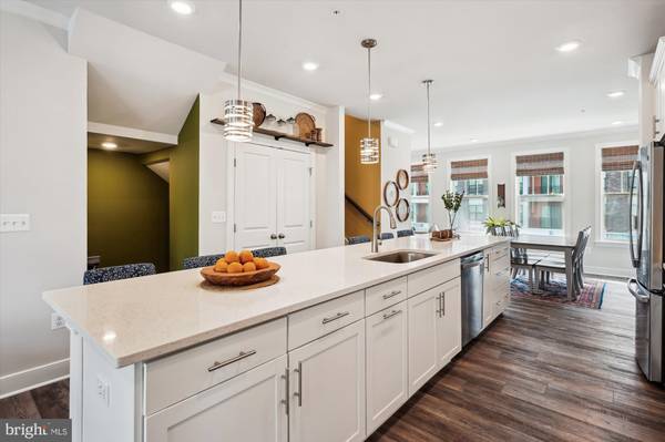 Gaithersburg, MD 20878,104 SALINGER DR