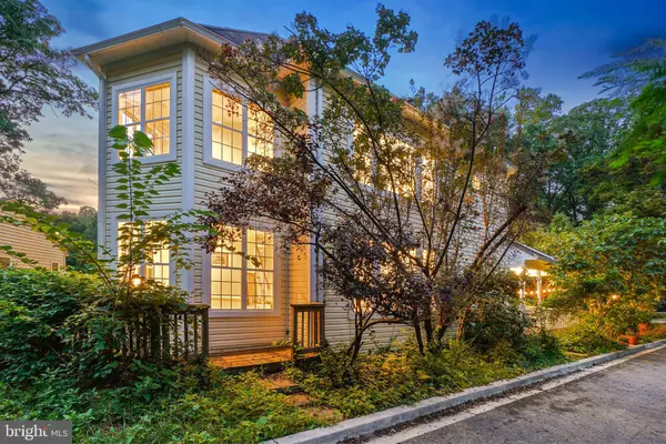 Takoma Park, MD 20912,903 HEATHER AVE