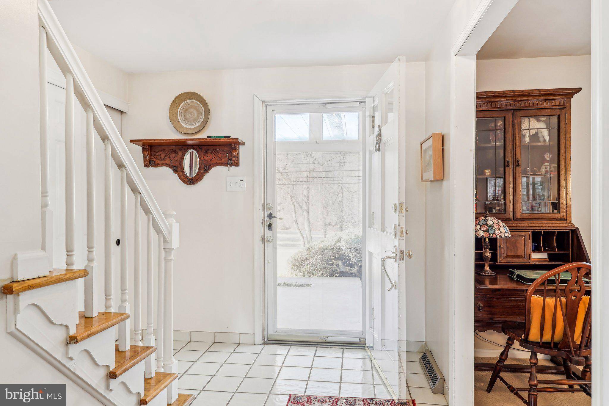 Yardley, PA 19067,716 OXFORD VALLEY RD