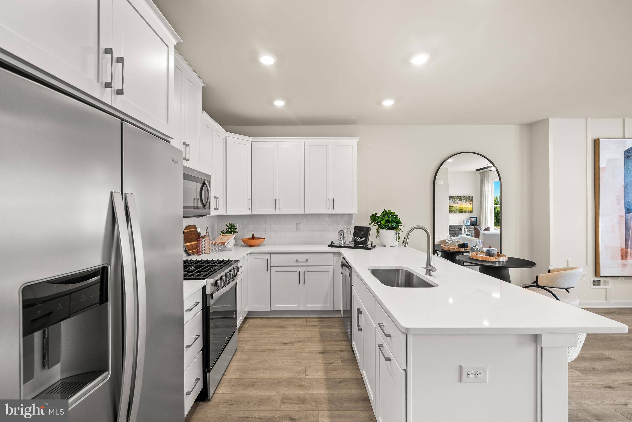 Phoenixville, PA 19460,737 PLATINUM DR