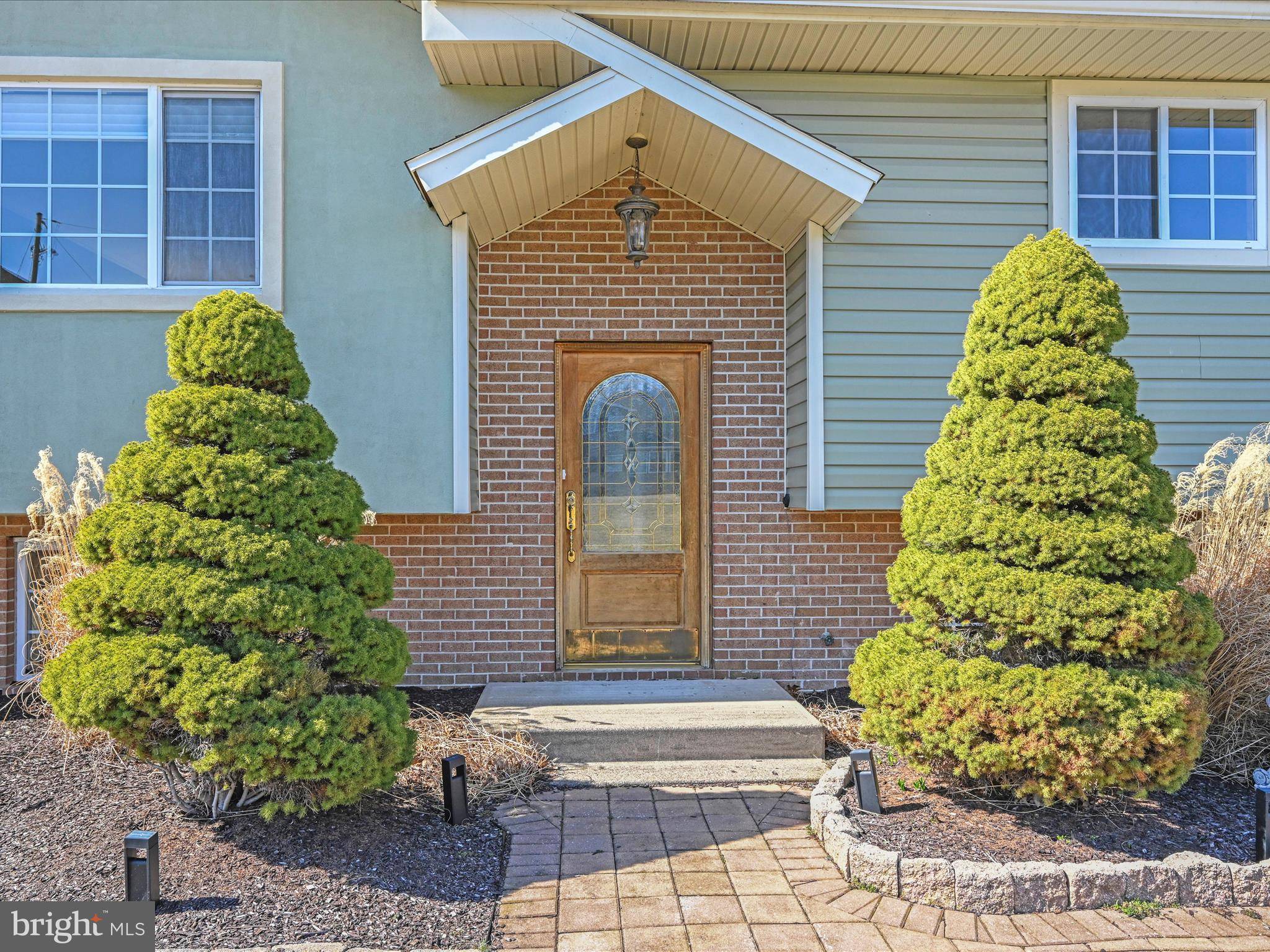 Auburn, PA 17922,830 CAYUGA COVE