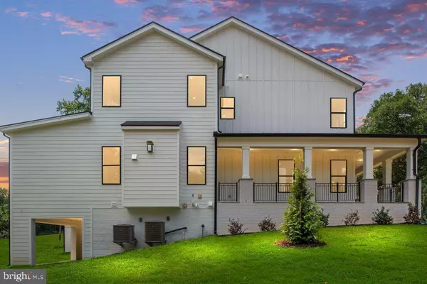 Leesburg, VA 20175,18698 WOODBURN RD