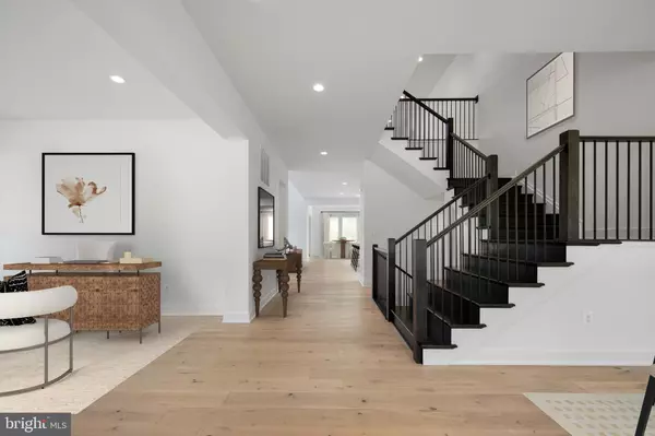 Leesburg, VA 20175,18698 WOODBURN RD