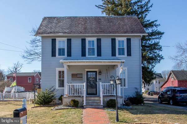 82 CHASE AVE, Ivyland, PA 18974