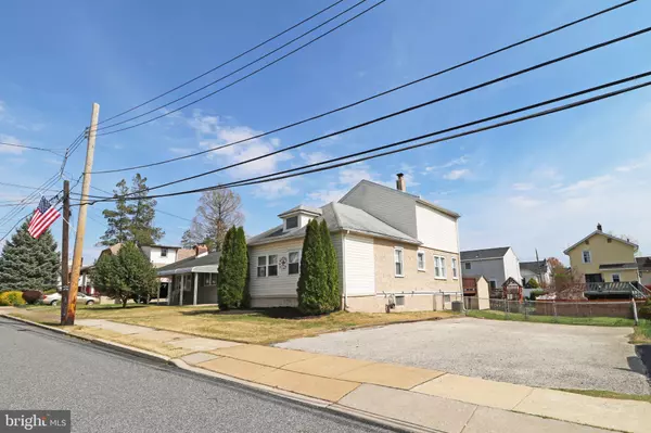 Ridley Park, PA 19078,408 STILES AVE