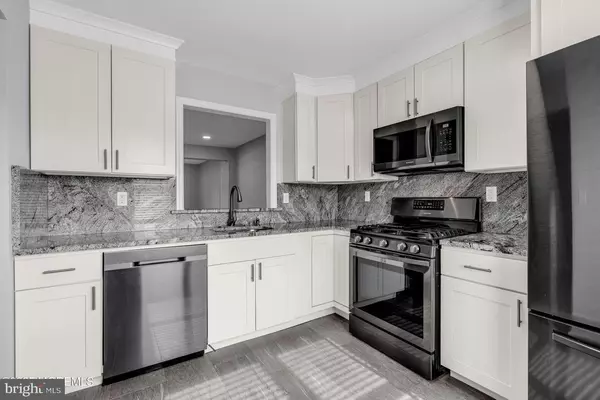 Toms River, NJ 08753,2106 ADAMS AVE #4