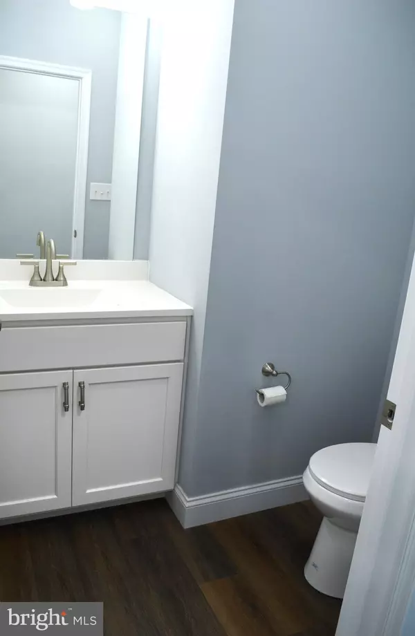 Mount Holly Springs, PA 17065,209 WHITE OAK CIR