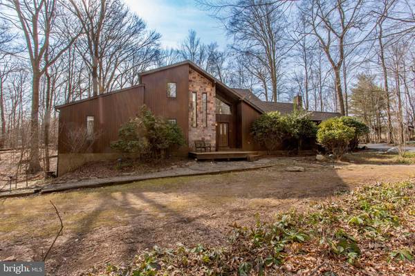 Newtown, PA 18940,120 JERICHO VALLEY DR