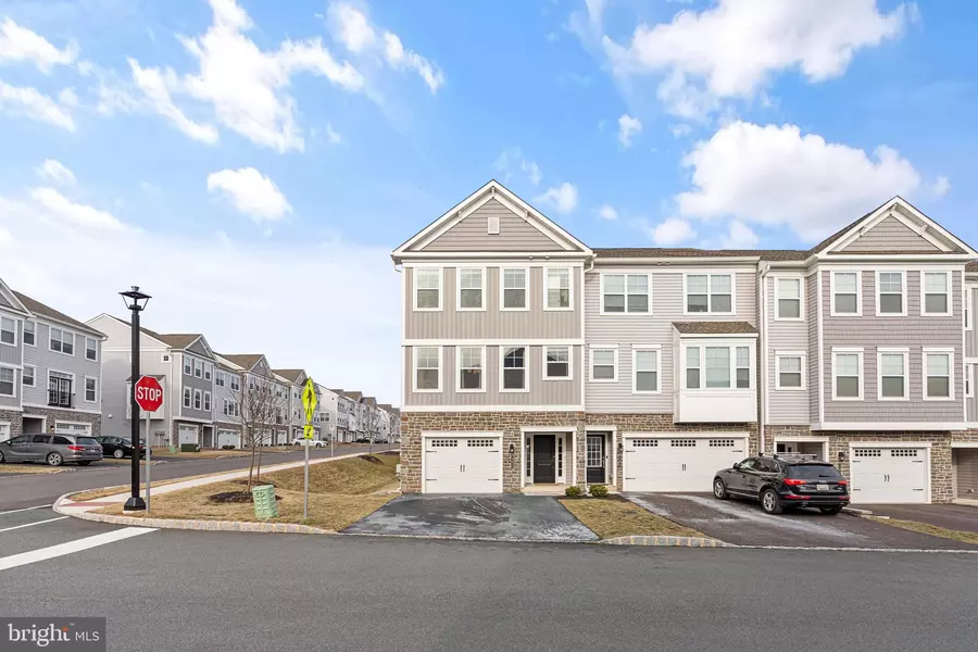 101 LARRABEE WAY, Royersford, PA 19468