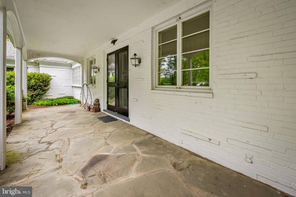 Owings Mills, MD 21117,7 CAVESWOOD LN