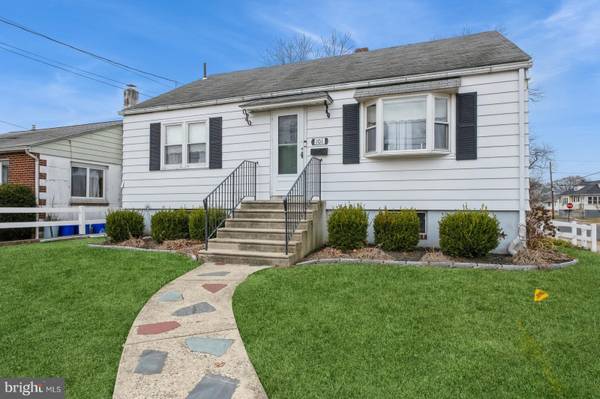 101 S OAK AVE, Mount Ephraim, NJ 08059