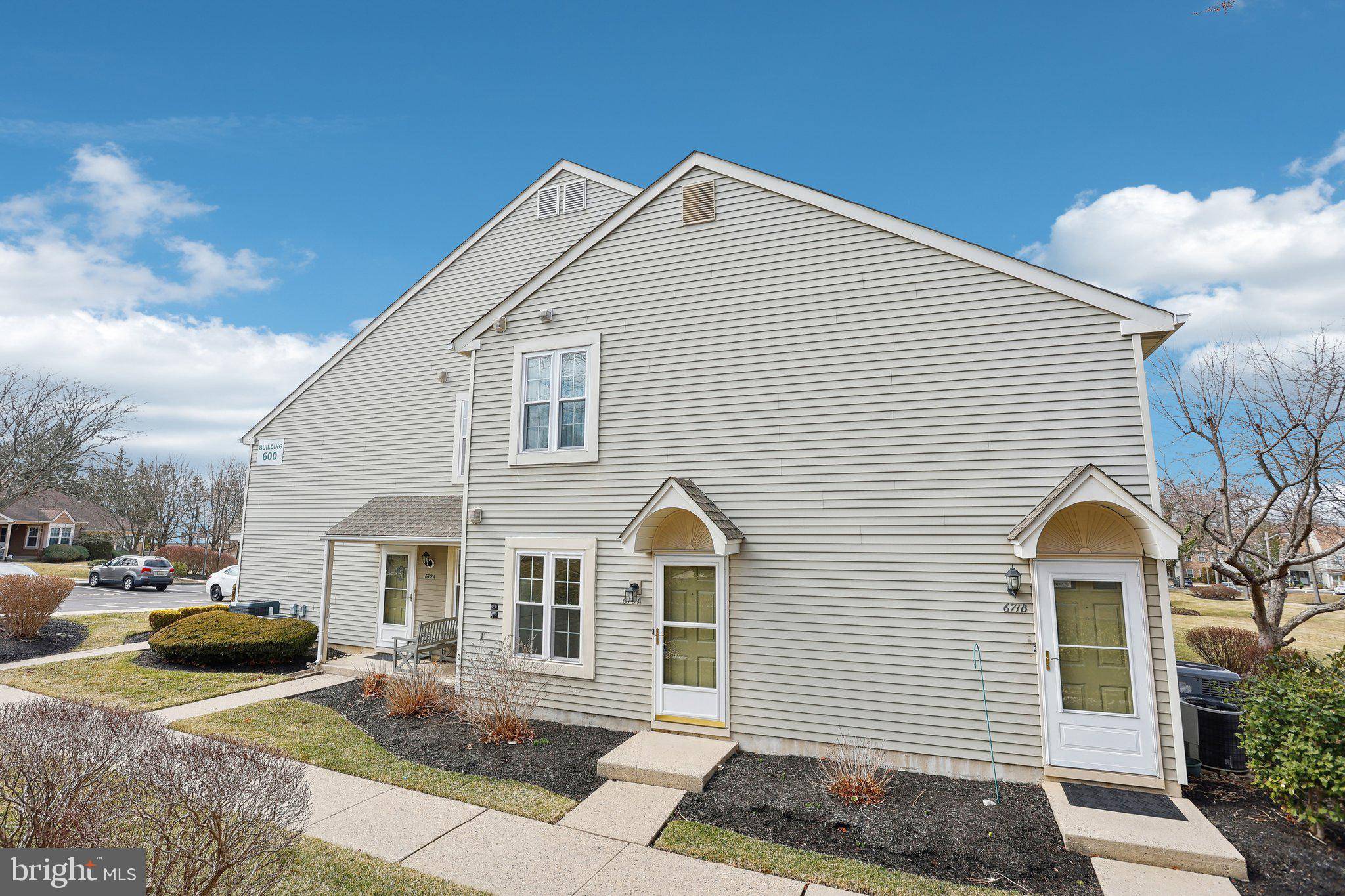 Mount Laurel, NJ 08054,670-A THORNWOOD DR