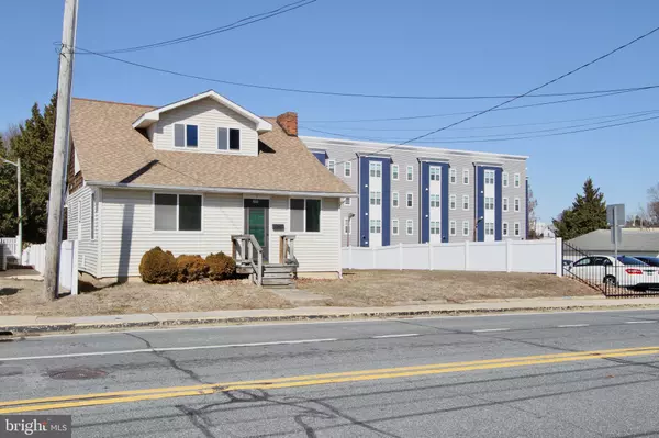 Dover, DE 19904,319 W WATER ST