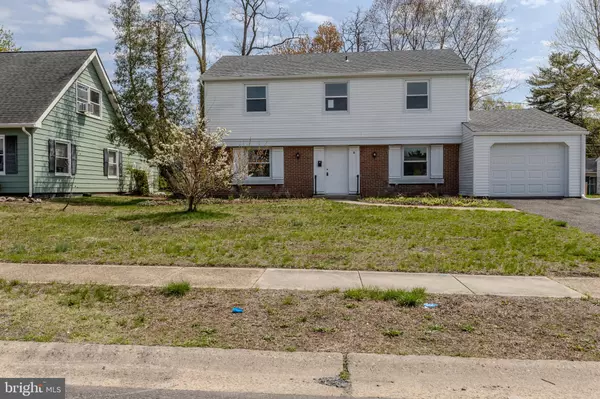 8 BUXMONT LN, Willingboro, NJ 08046